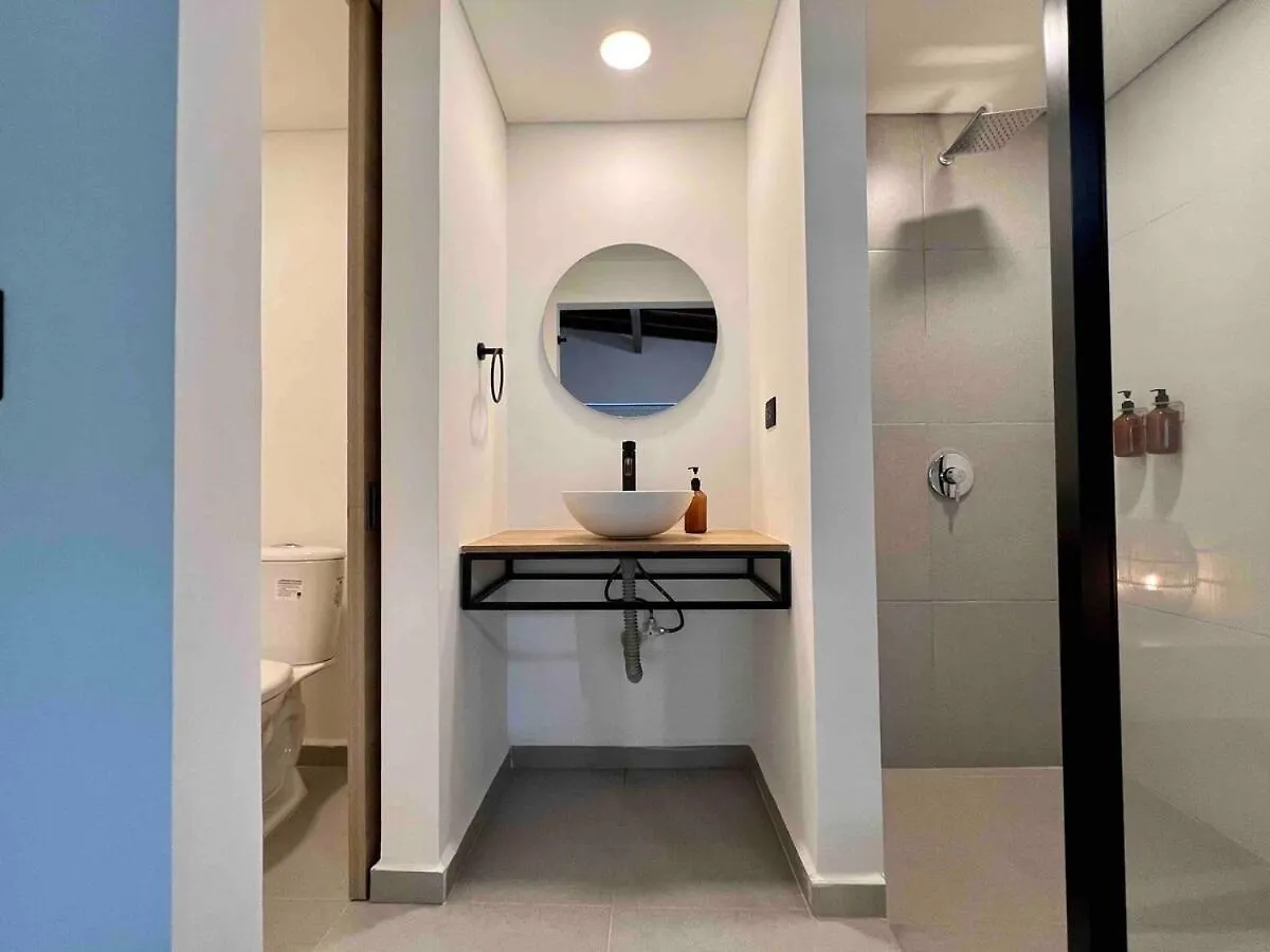 Nowa Bora Bora Apt - Huge Jacuzzi, Rooftop & Ac In Provenza Medellín