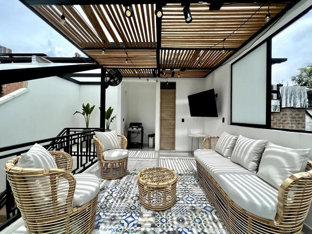 Nowa Bora Bora Apt - Huge Jacuzzi, Rooftop & Ac In Provenza Medellín