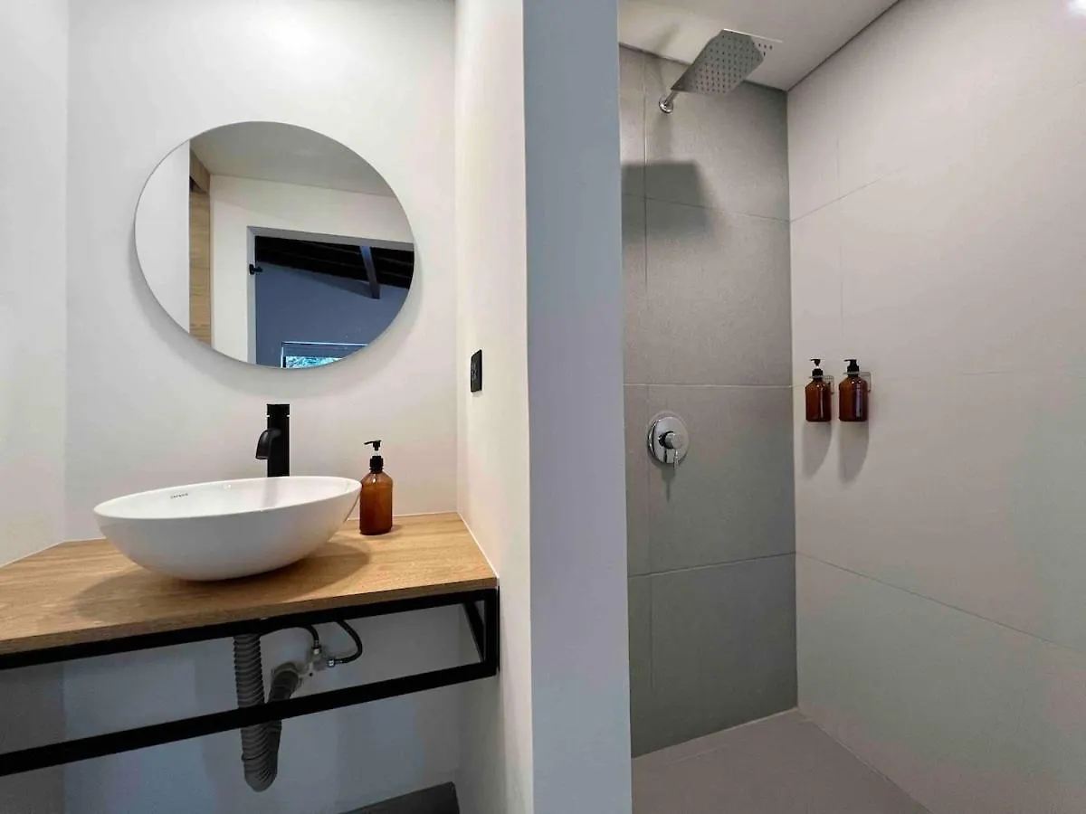 Nowa Bora Bora Apt - Huge Jacuzzi, Rooftop & Ac In Provenza Medellin 0*,